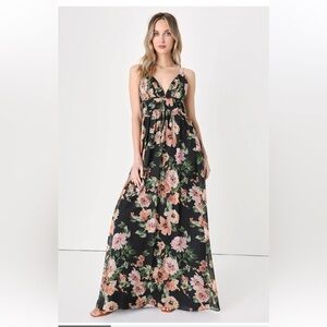 Lulu’s Dress Size Medium Black Floral Maxi Boho, Coquette, whimsigoth,Fairycore